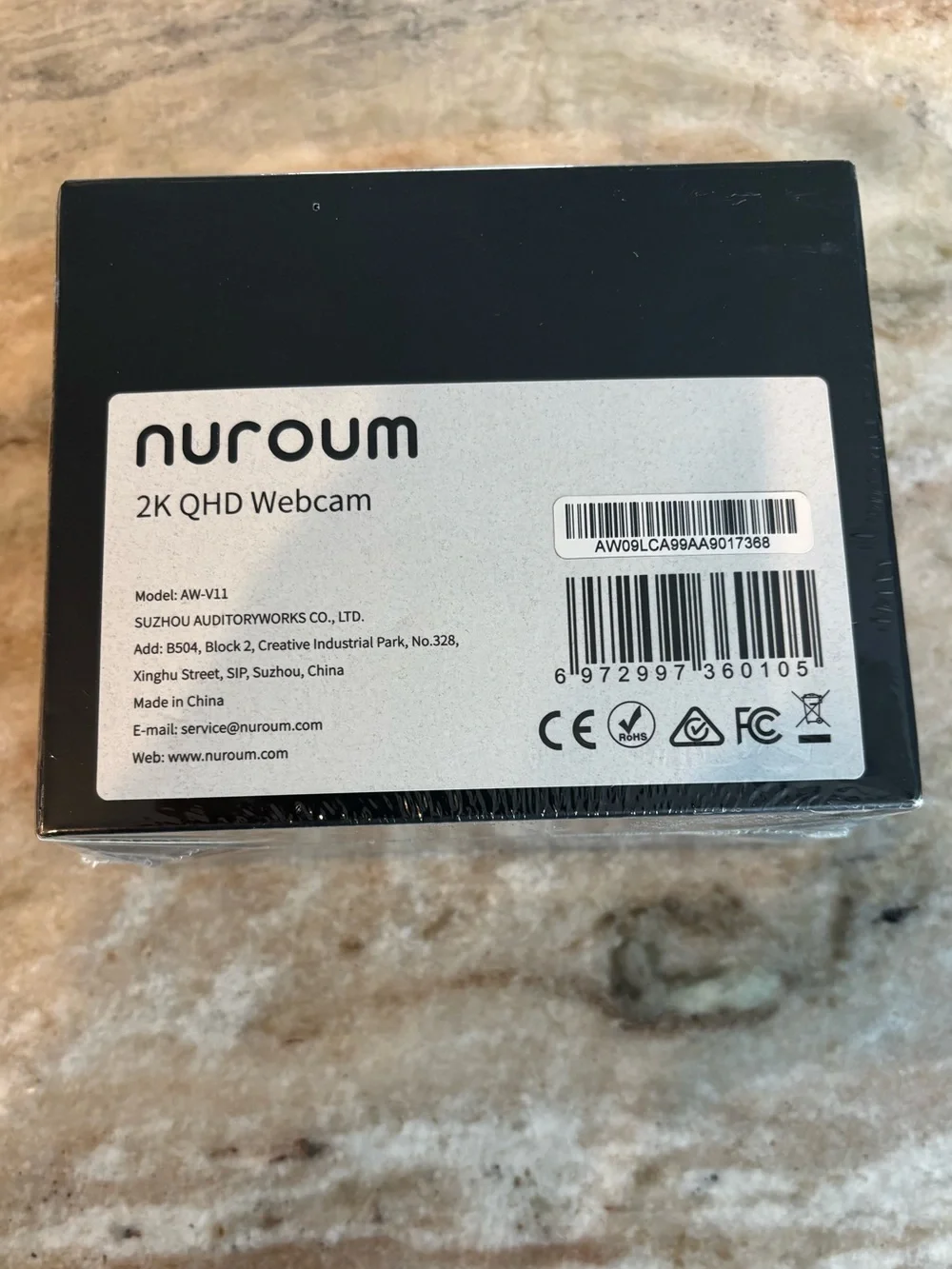 Nuroum 2K USB Webcam in Black with Dual Microphones and 90° Wide Angle